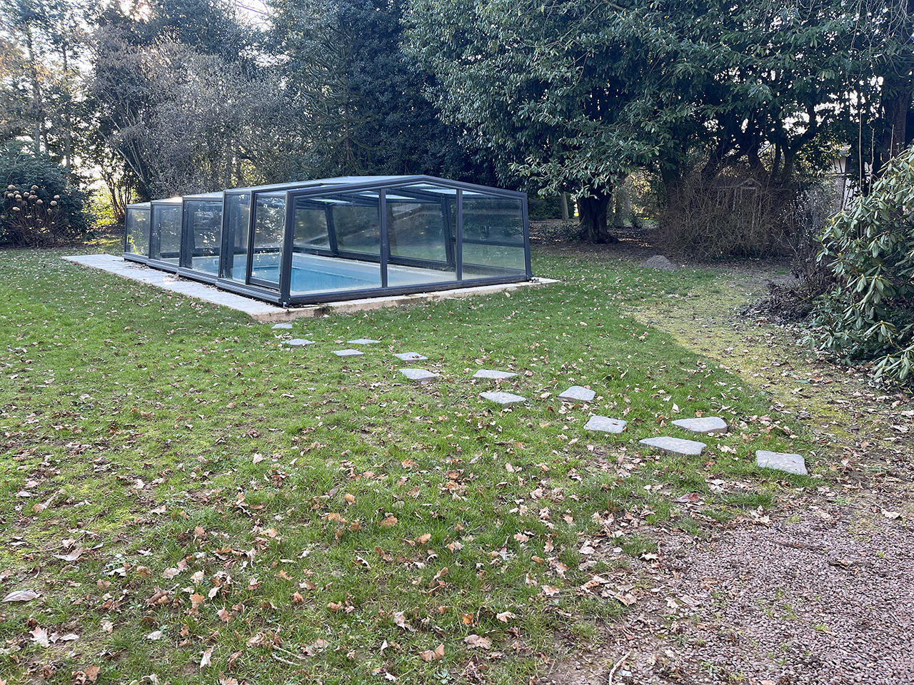 Amenagement Exterieur Terrasse Avant Pose Photo du contour de la psicine avant l'aménagement extérieur (la terrasse)